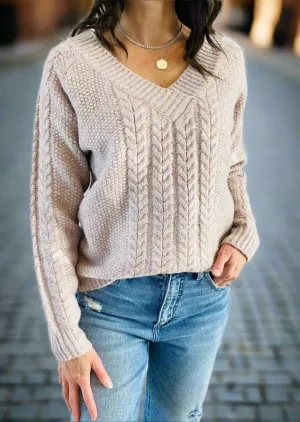 CHUNKY CABLE KNIT SWEATER