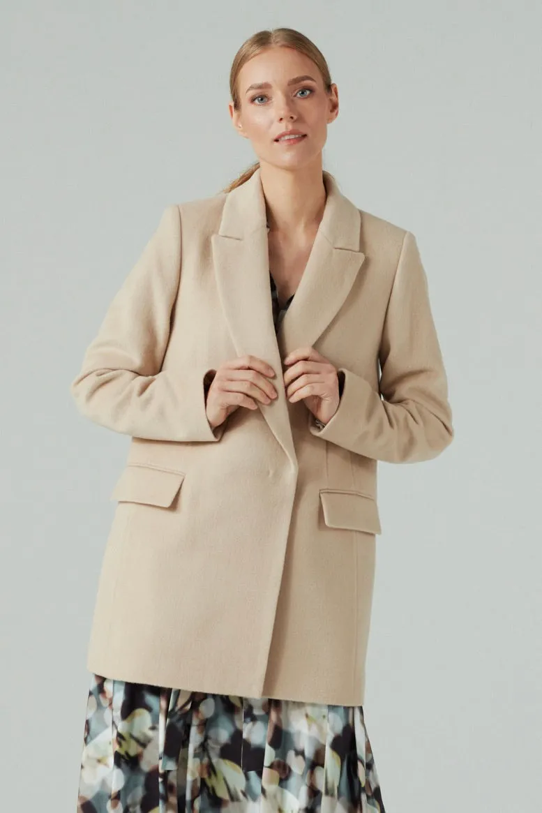 Topcoat Light Beige